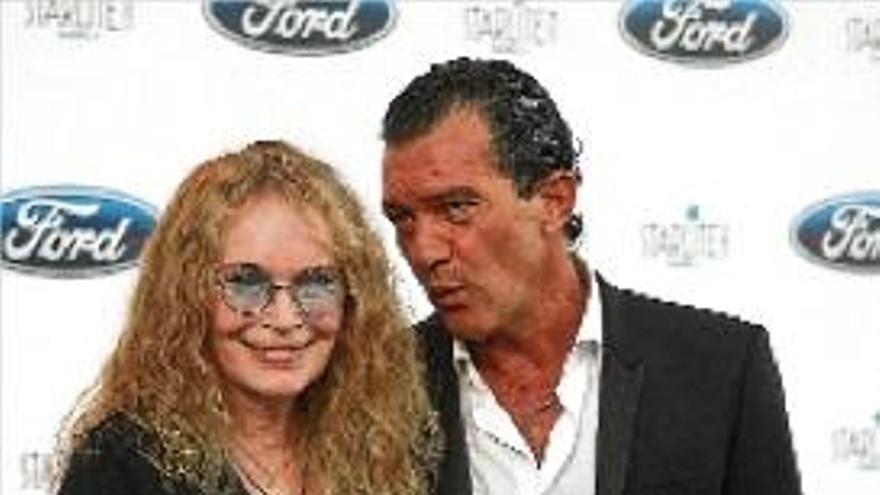 Antonio Banderas celebra aniversari amb Mia Farrow