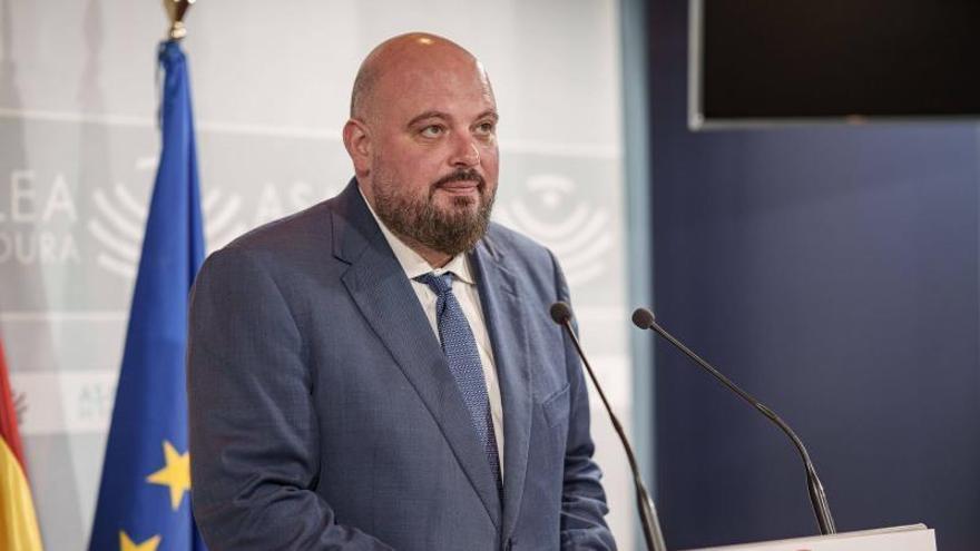 Manuel Naharro se presentará a la reelección como presidente del PP en la provincia de Badajoz