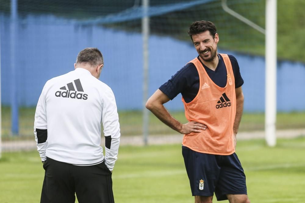 Entrenamiento del Real Oviedo en el Requexón