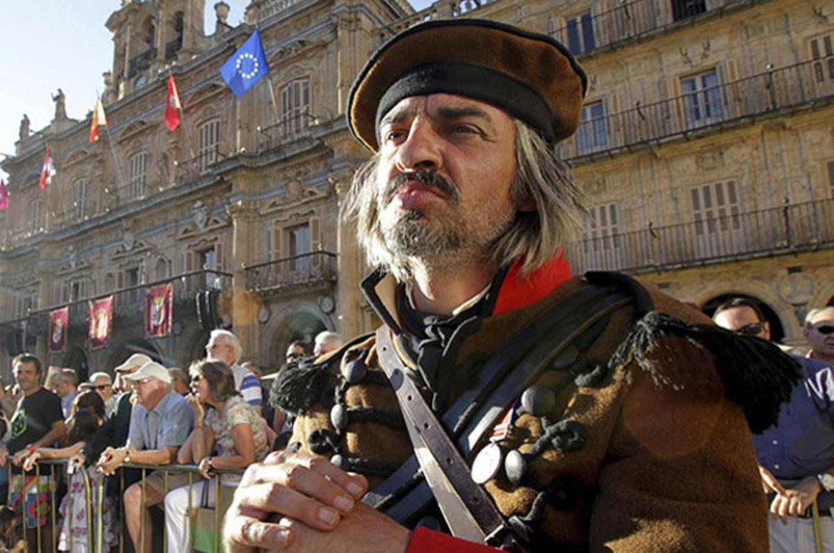 Homenatge als exèrcits anglesos i espanyols amb motiu del 200è aniversari de la batalla d’Arapiles, al municipi salmantí del mateix nom.