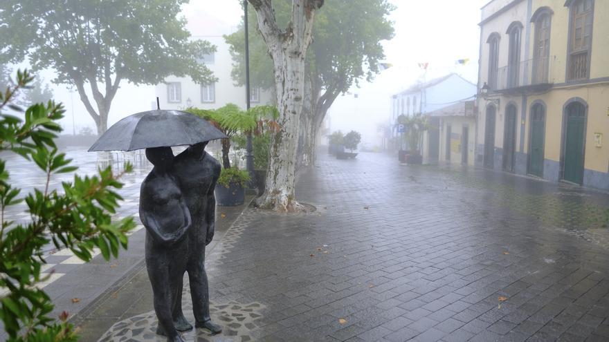 El paso de la tormenta Hermine por Canarias, en fotos