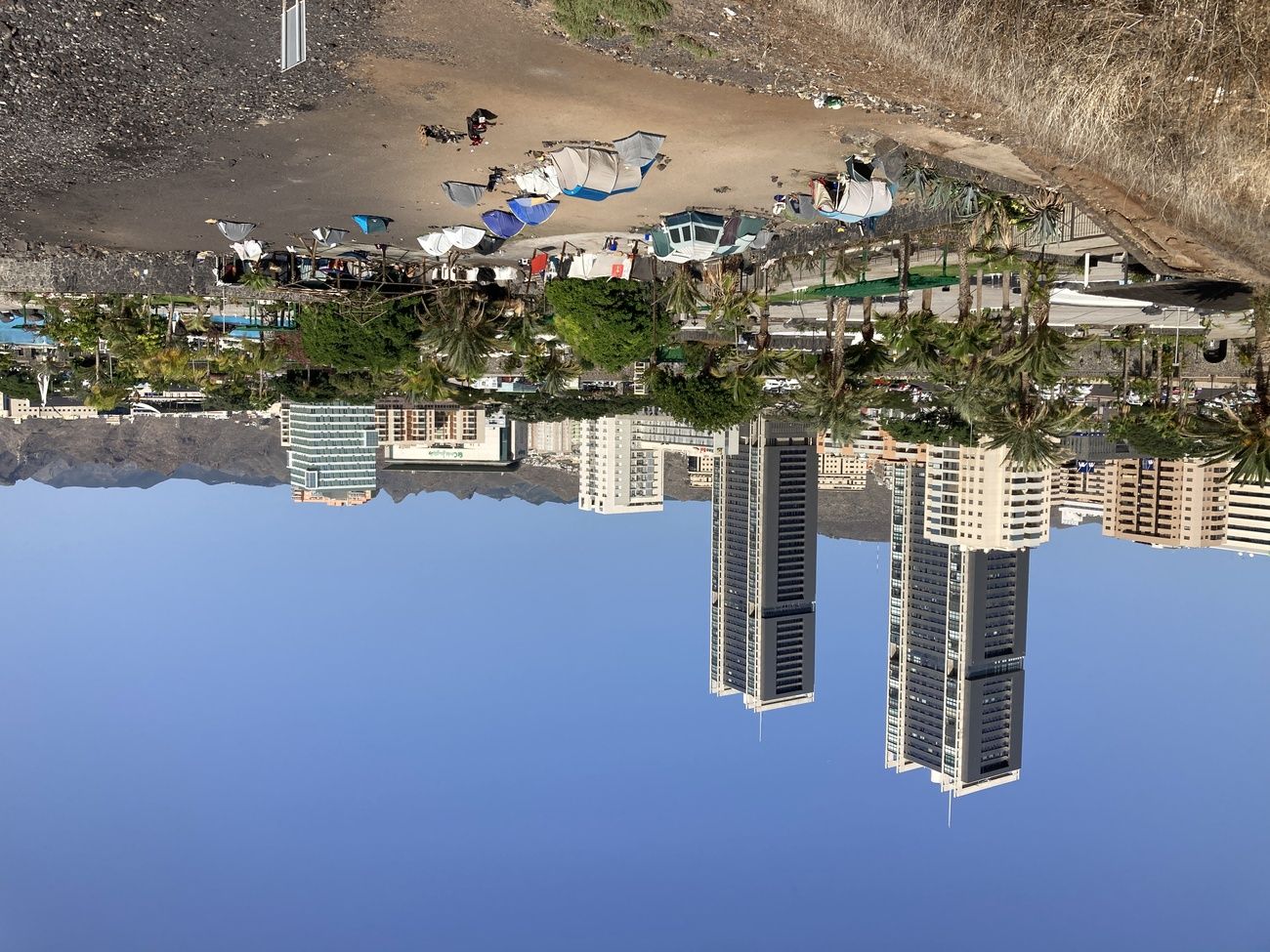 Casetas en la playa del Parque Marítimo de Santa Cruz de Tenerife