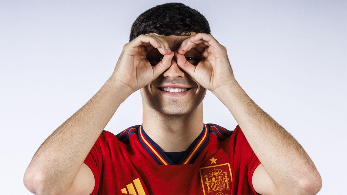 Pedri quiere celebrar muchos éxitos con la selección española