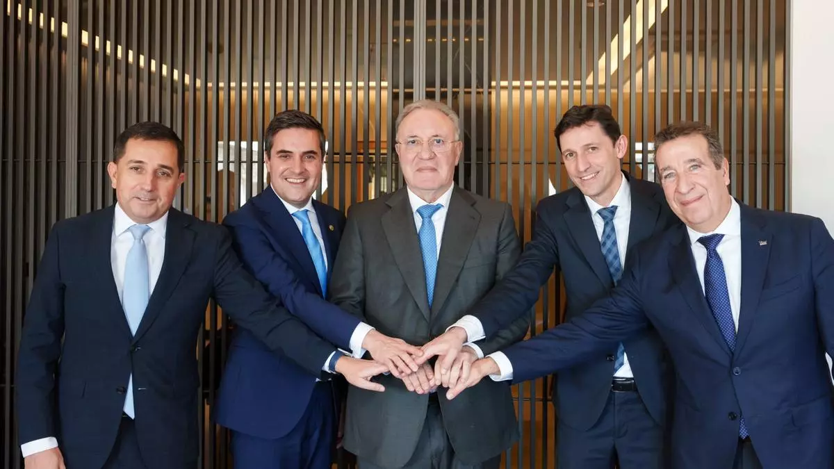 El Gobierno confía en encarrilar y cerrar la entrada de Sidenor en Talgo la próxima semana