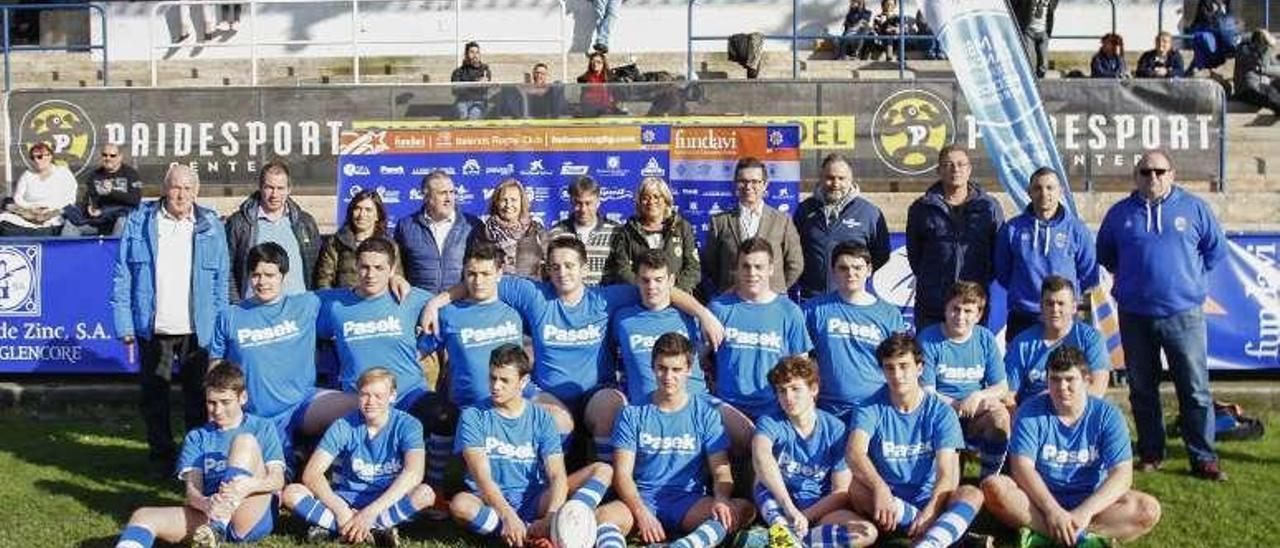 Equipos sub-18 y sub-14, a la derecha.