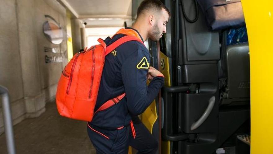 Jesé Rodríguez, esta mañana, en la guagua.