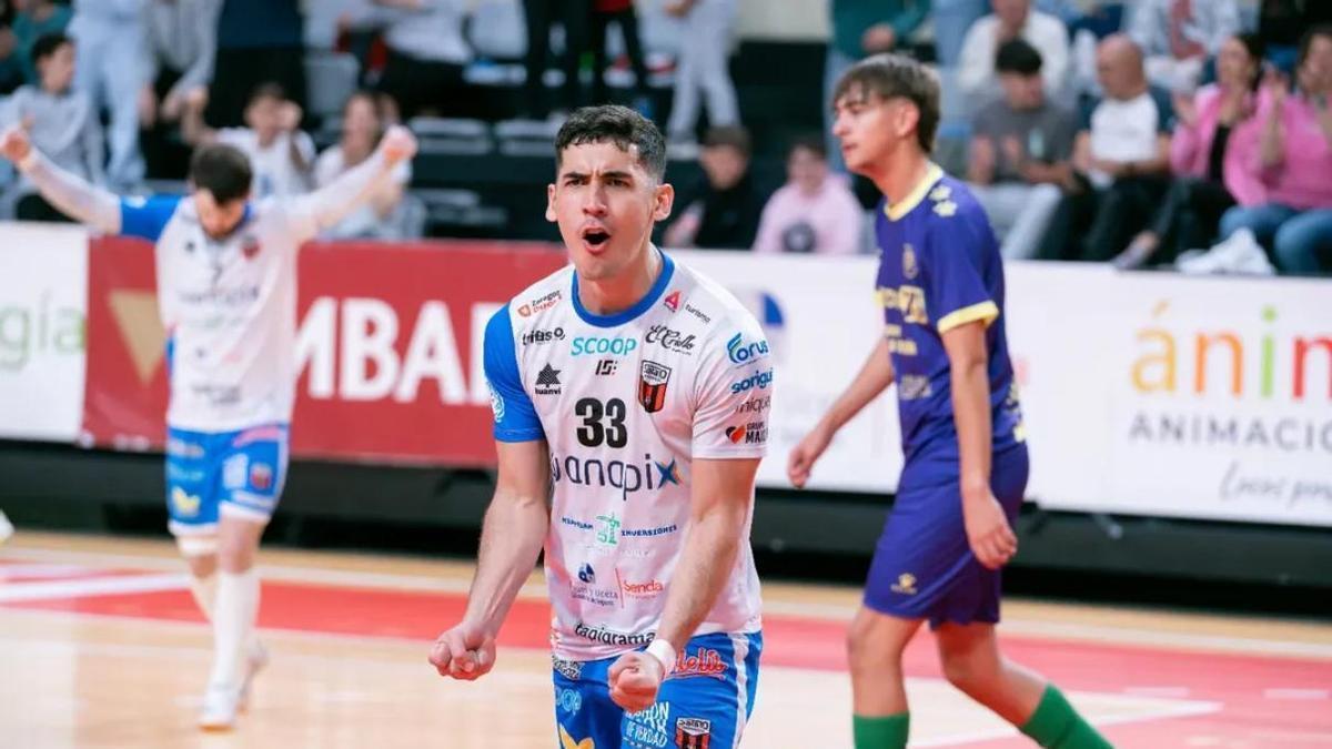 Samu Freire celebra su gol contra el Heredia 21 Málaga Ciudad Redonda en el último partido del Wanapix.