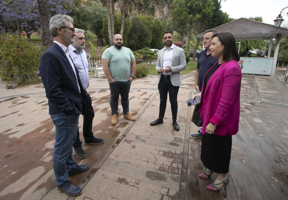 Café del PSPV-PSOE de Sagunt con empresarios y sindicatos