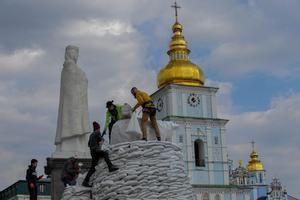 «¡Putin, que et donin pel sac!», el crit de guerra a Kíiv