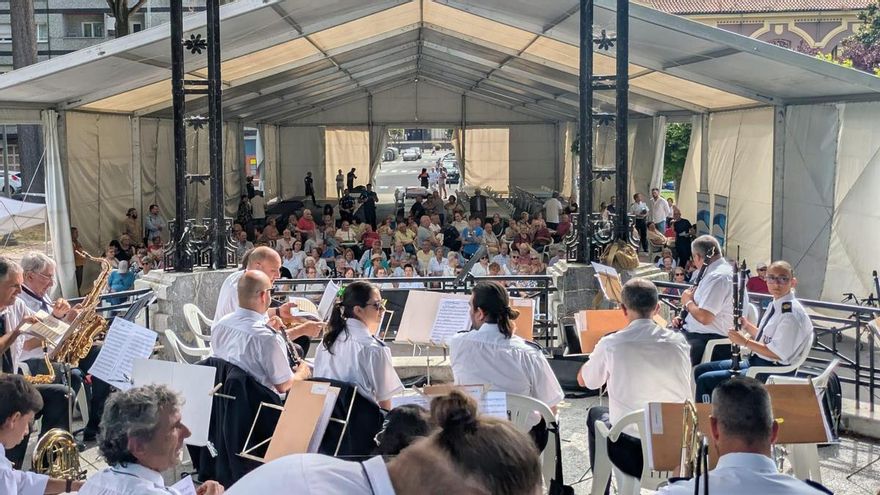 Langreo mueve ficha y celebra por todo lo alto el Día de los Mayores: juegos, música y espicha