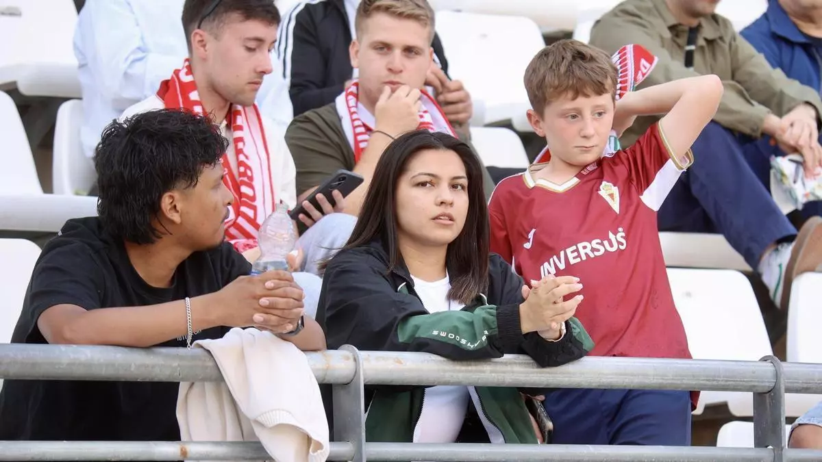Real Murcia-Betis Deportivo: Otro domingo de vergüenza para un Real Murcia sin alma