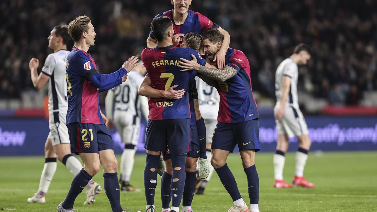 En COPE aseguran que Osasuna estudia una posible alineación indebida de Iñigo Martínez