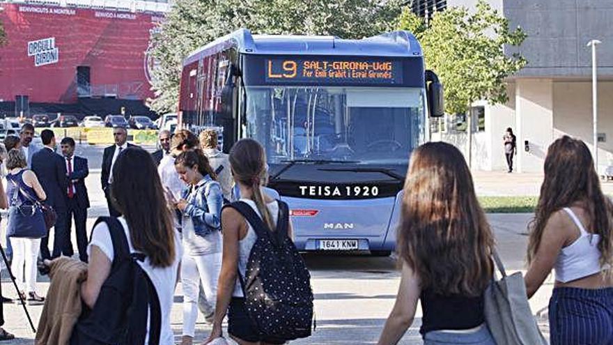 Transport públic: el bus que va de Salt a la UdG.