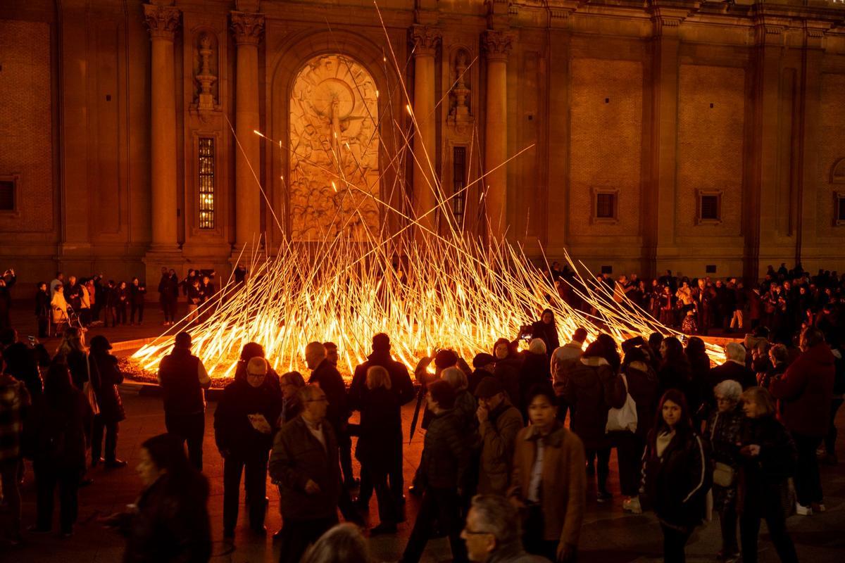 segunda edición de Zaragoza Luce llega reforzada, conectando a los paseantes con algunos de los grandes nombres del arte lumínico a nivel mundial