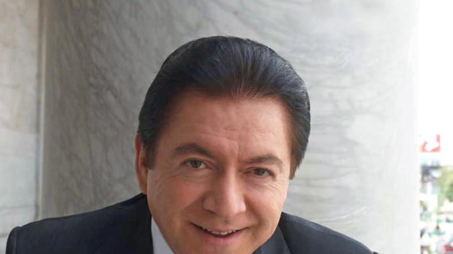 Francisco Araiza.