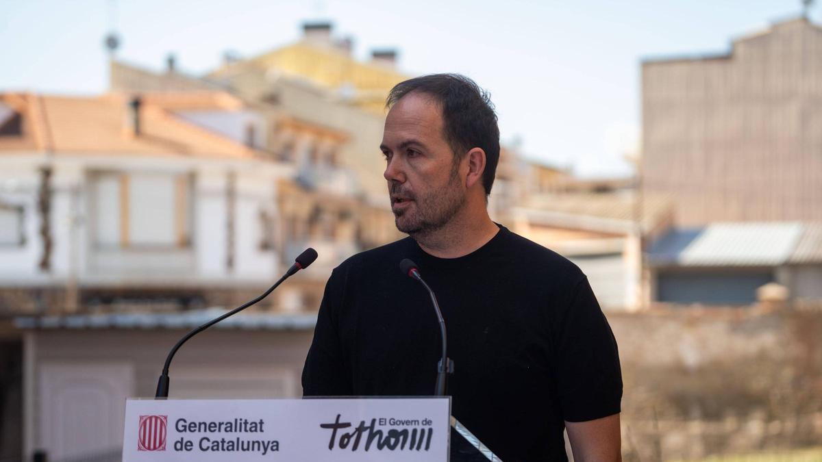 Borja Morán, fill del metge Pere Morán, recordant el seu pare en l'acte inaugural