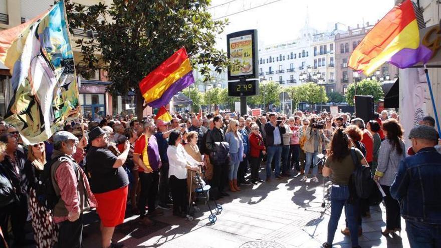 La Asociación Andaluza Memorialista exige a las instituciones públicas promover el conocimiento veraz de la Segunda República