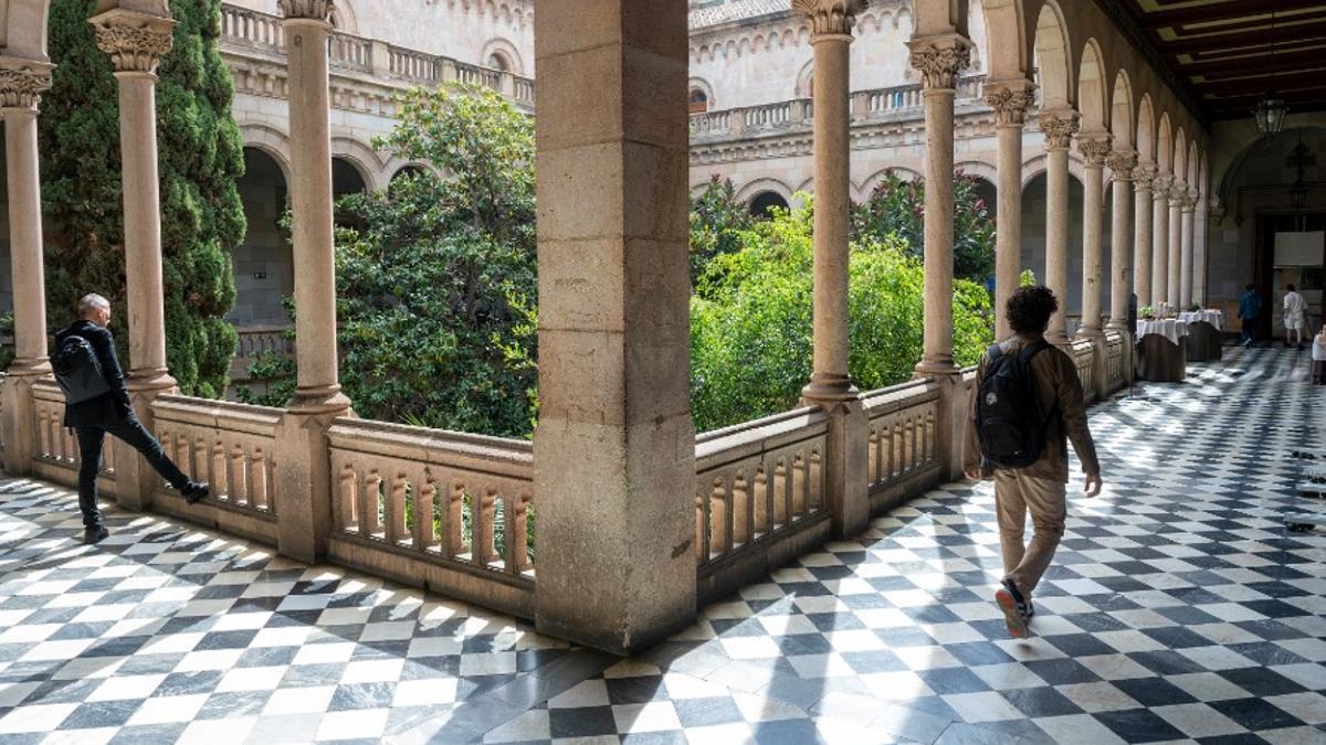 Claustro de la Universitat de Barcelona.