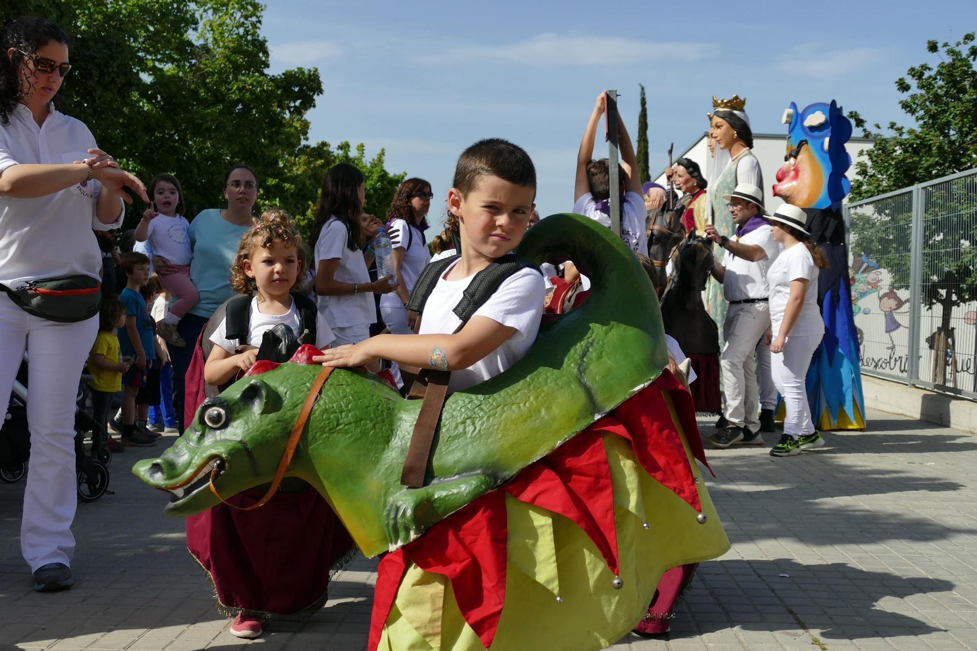 La trobada gegantera de la Diada de Santa Creu celebra els 30 anys dels Amics dels Gegants de Figueres