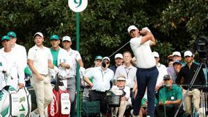 Brooks Koepka firma otra gran jornada en el Masters a la espera de Rahm y el mal tiempo