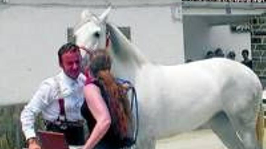 Quinta feria del caballo en monroy