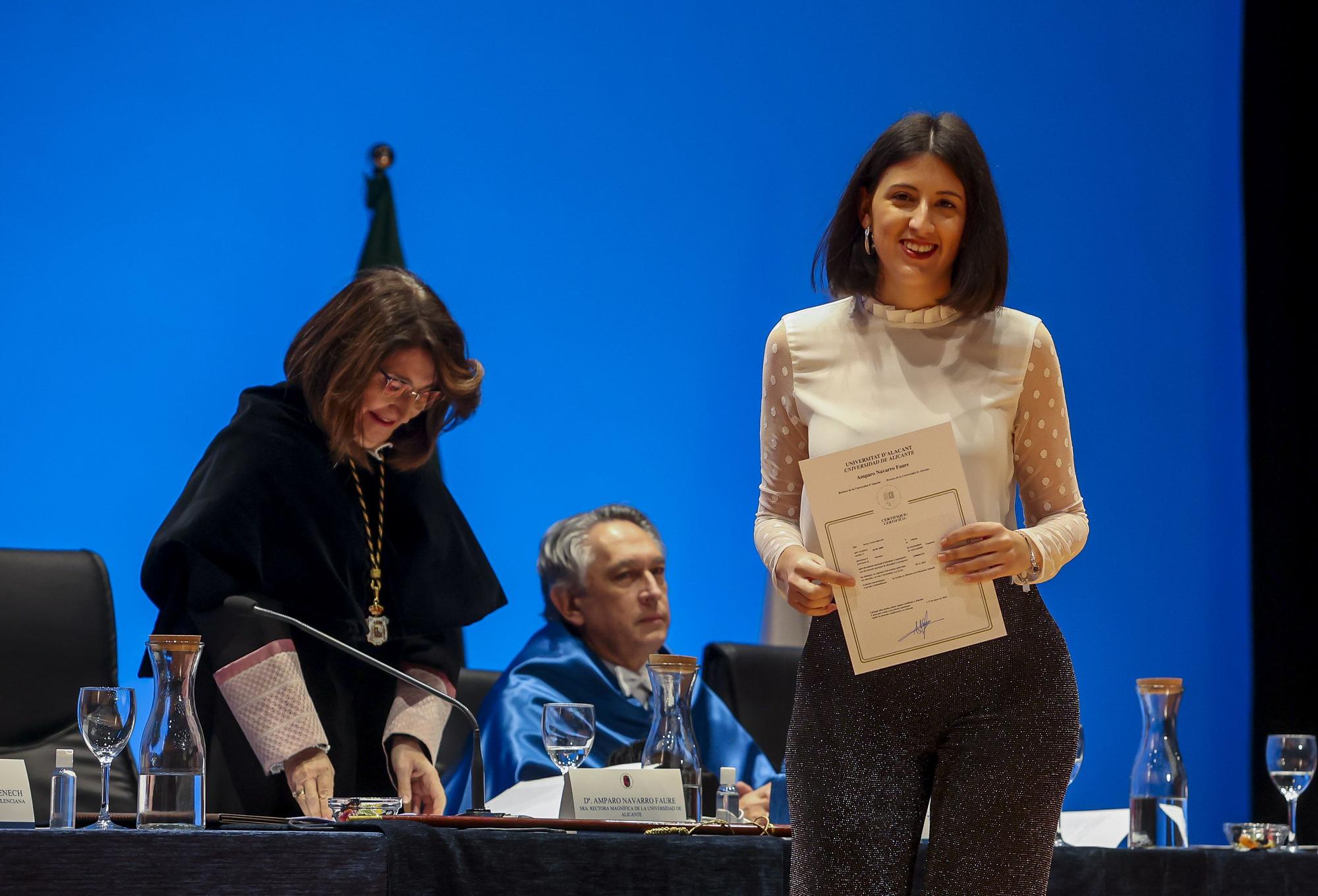 SANTO TOMAS AQUINO HONORIS CAUSA JOAN FRANCESC MIRA Y PREMIOS EXTRAORDINARIOS DE DERECHO EN PARANINFO