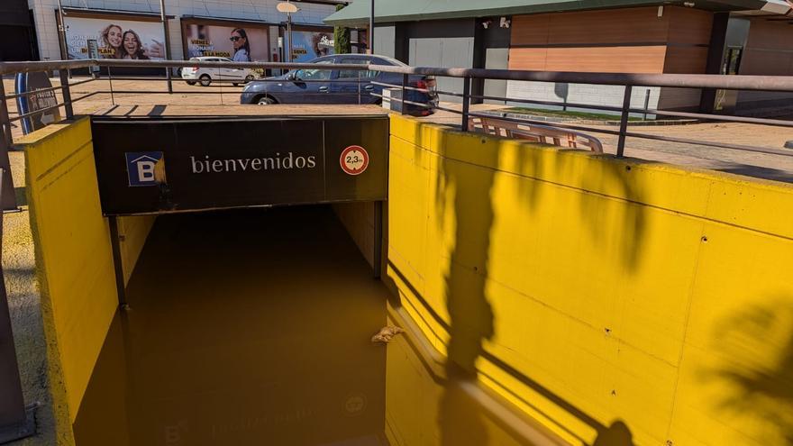 El parking de Bonaire ha quedado totalmente inundado