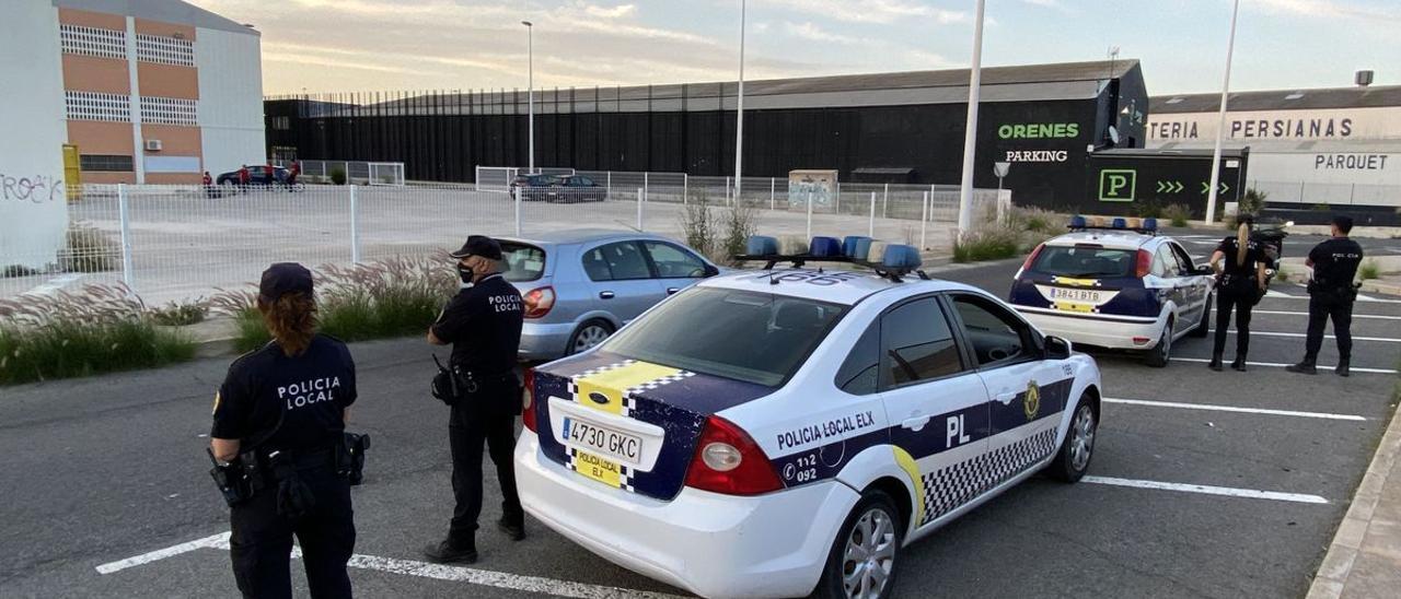 Dispositivo para prevenir botellones en Elche, en imagen de archivo