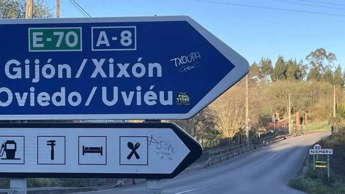 Iniciativa Pol Asturianu reclama completar la oficialización de la toponimia nos cuatro conceyos pendientes