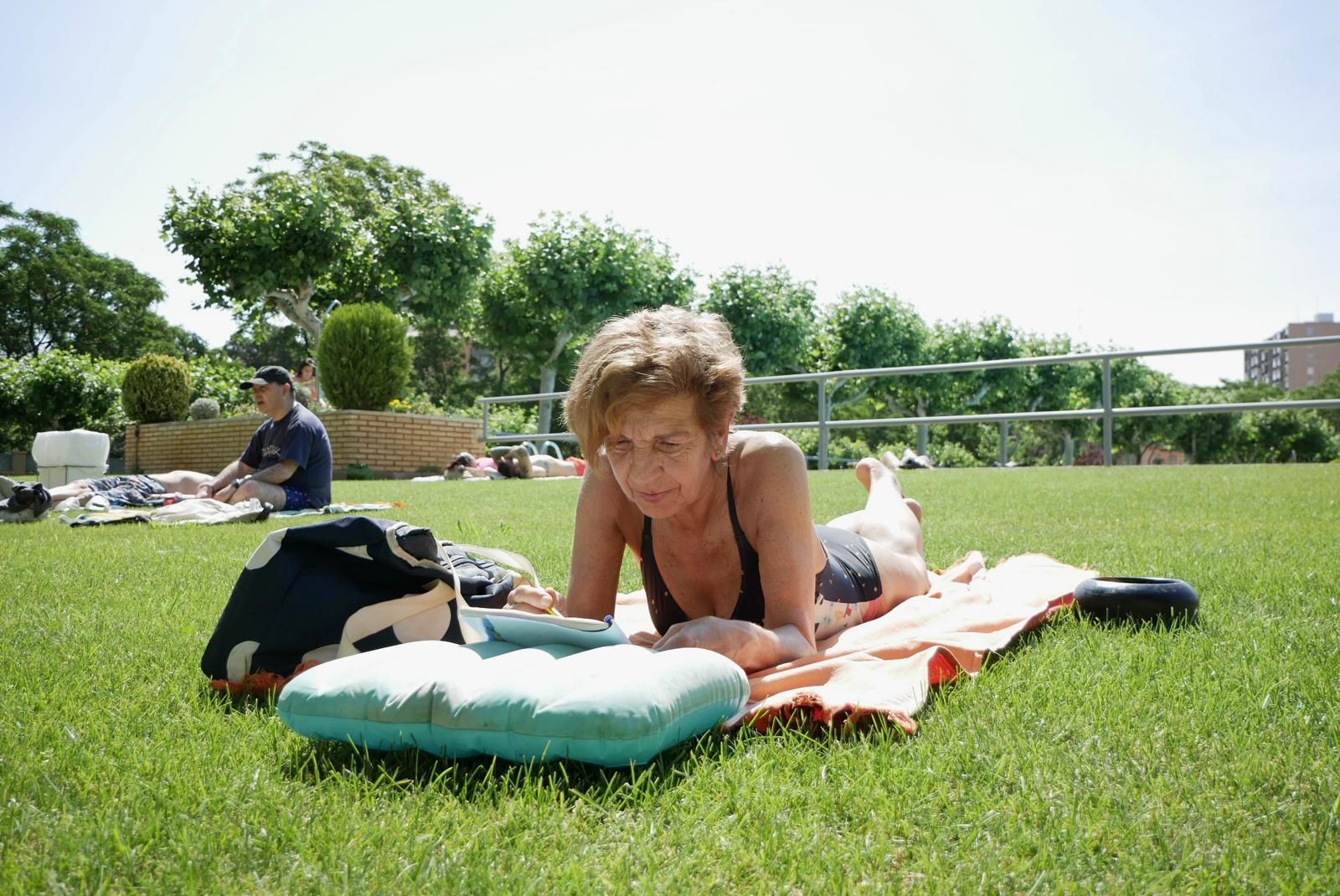 En imágenes | Arranca la temporada de piscinas en Zaragoza