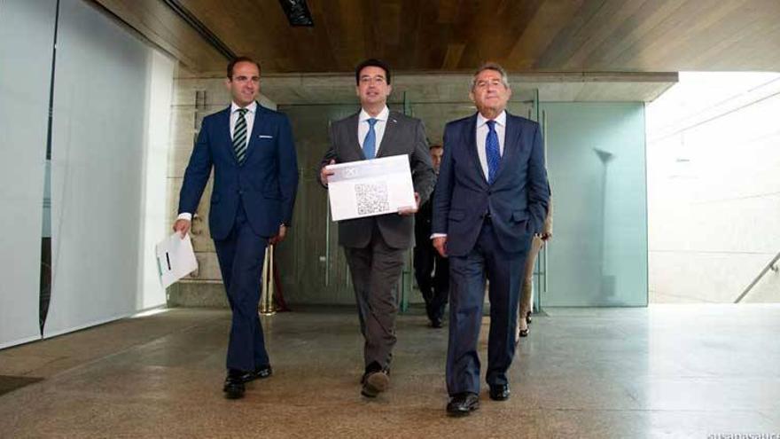 Los presupuestos de 2014 prevén el fin de la recesión y la creación de empleo neto en Extremadura