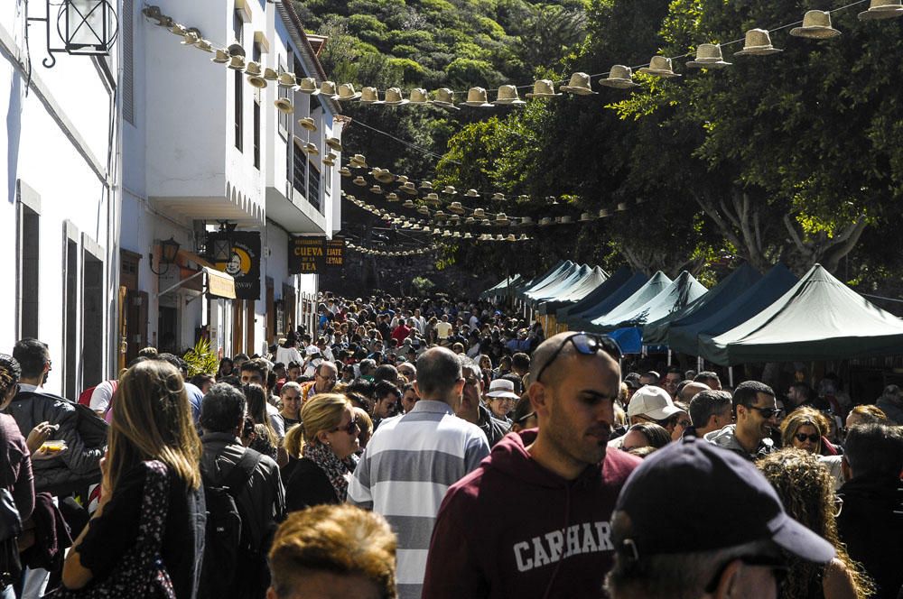 Fiesta del Almendro en Flor en Tejeda