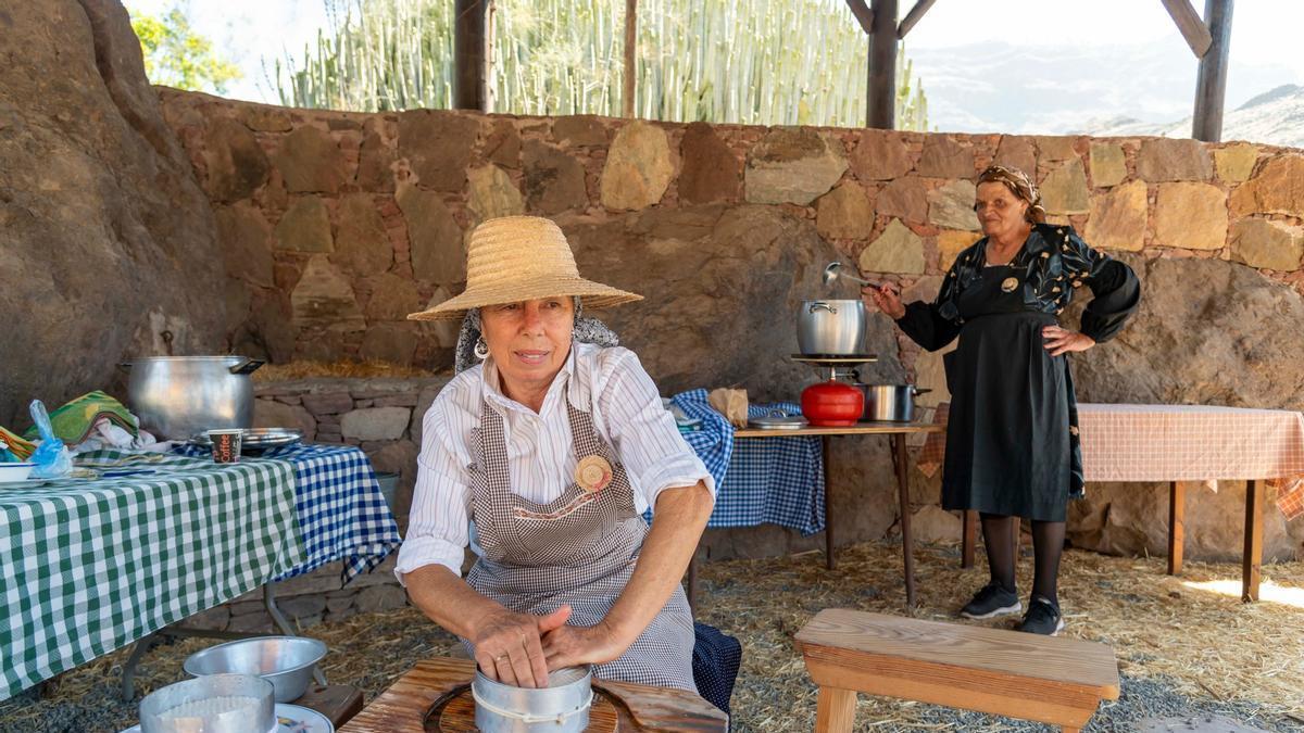Foto archivo Día de Canarias 2025 en La Cardonera, Veneguera.