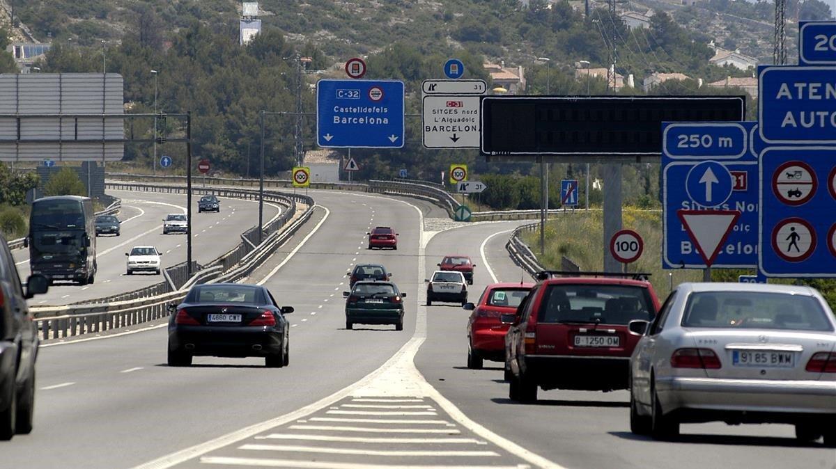 zentauroepp2000255 sitges 24 06 2004  aspecto de la c 32 a la altura de la entr200618102706