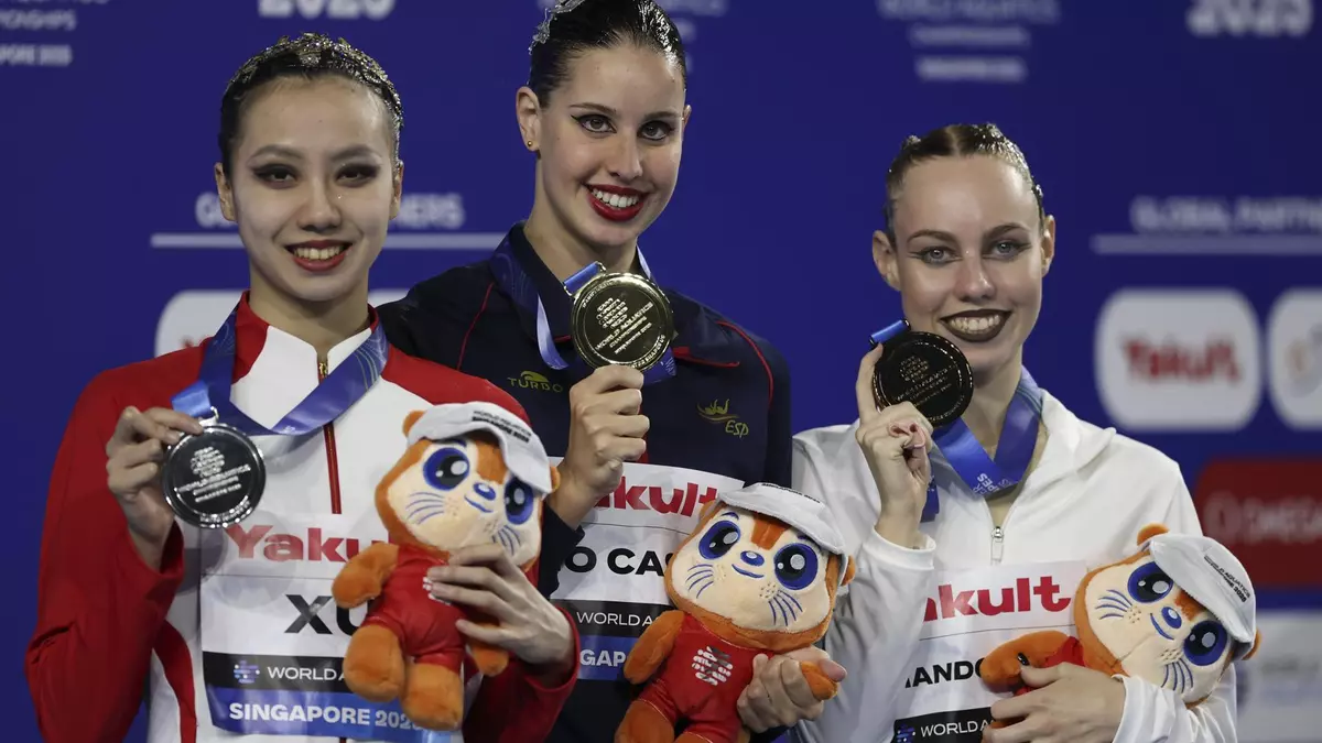 Iris Tió hace historia al conseguir el primer oro de España en el Mundial de natación