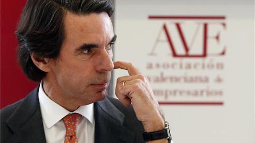 Aznar advierte sobre pactos sin reformas basados en más compromiso de gasto
