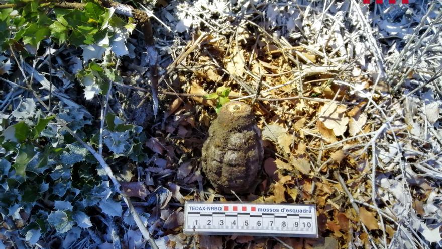 Troben una granada de la Guerra Civil en una zona boscosa de Sarrià de Ter