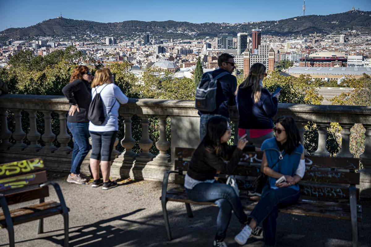 Montjuïc se reivindica como imán para descentralizar el turismo en Barcelona