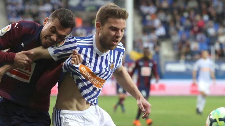 Joan Jordán e Illarramendi, en una acción del partido.