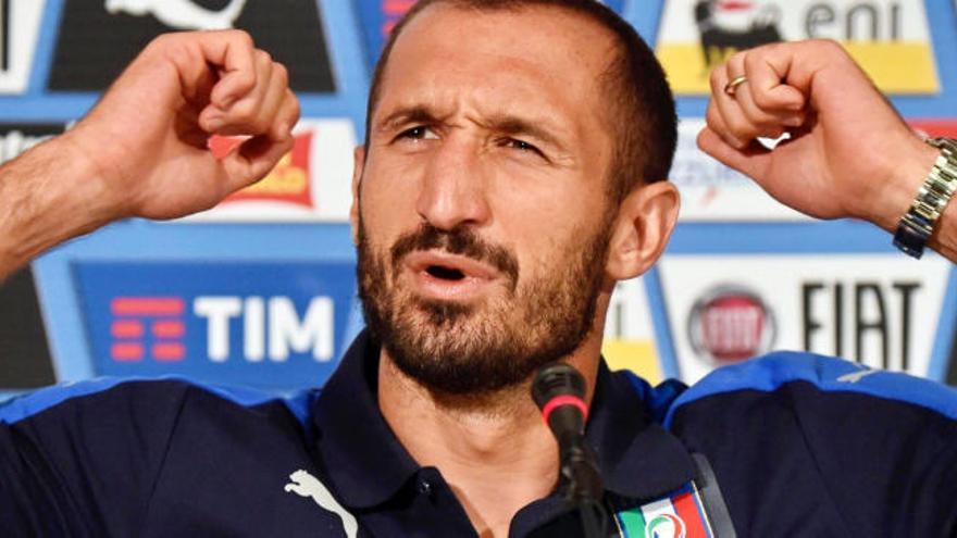 Chiellini se une a la iniciativa solidaria de Mata