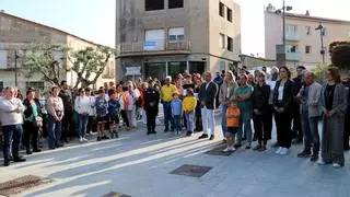 Minut de silenci a Òdena per condemnar l'assassinat d'una veïna a Esparreguera