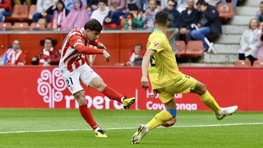 Resumen, goles y highlights del Sporting 2-1 Deportivo de la jornada 39 de LaLiga Hypermotion