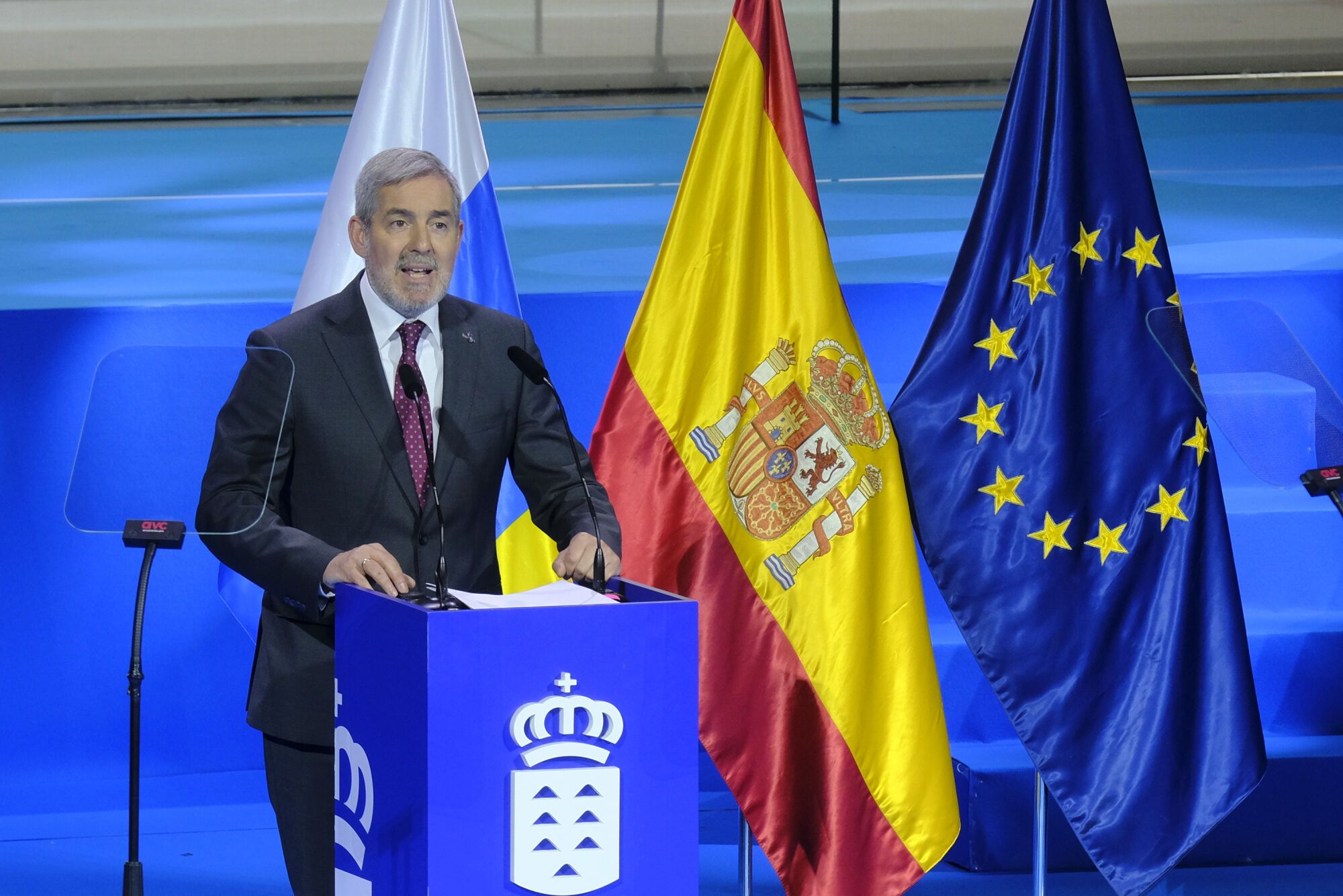 Acto Día de Canarias en el Alfredo Kraus
