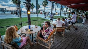 Barcelona expandeix l’activitat gastrolúdica amb vista al mar