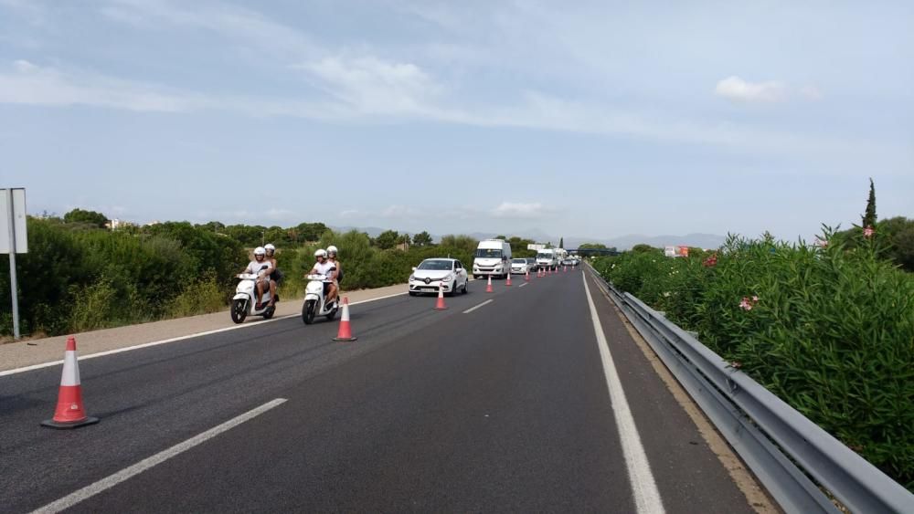 Gran atasco en la autopista de Llucmajor por un camión averiado