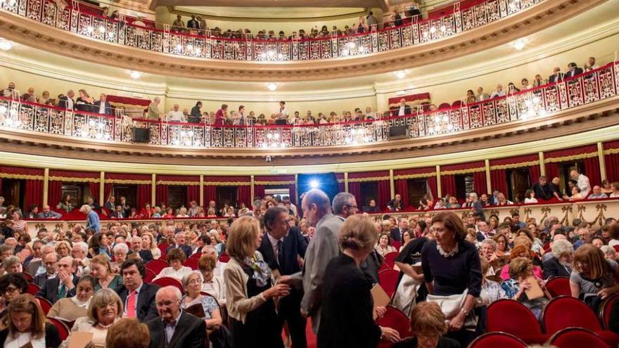 Público asistente en el Campoamor a la primera representación de &quot;Falstaff&quot;.