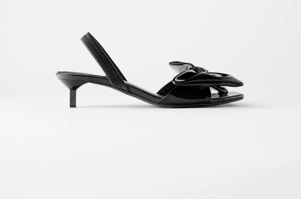 Sandalias tipo kitten heels, de Zara