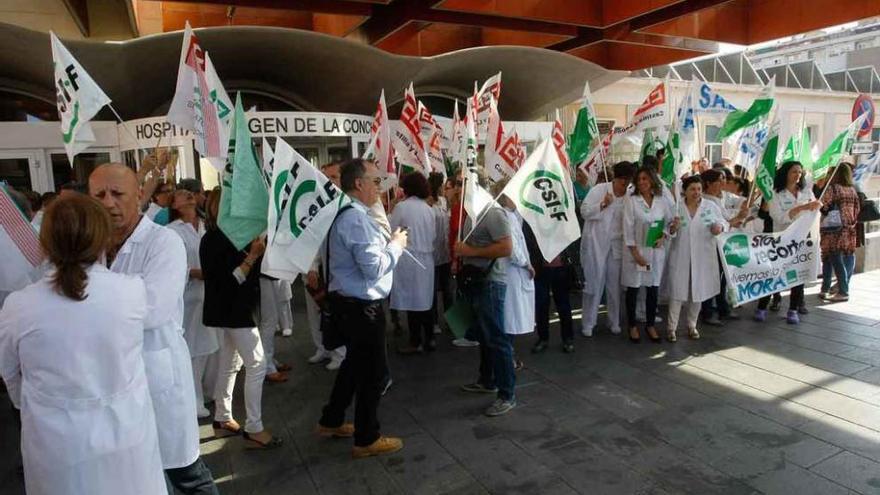 Concentración sindical de trabajadores de la sanidad.