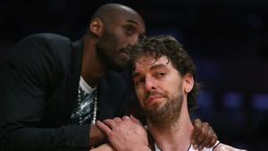 aguasch22273663 los angeles  ca   april 28  pau gasol  16 of the l160413120310