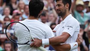 Alcaraz junto a Djokovic